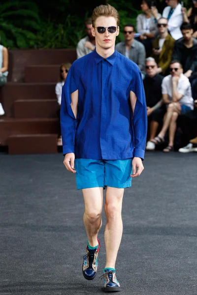Look 23